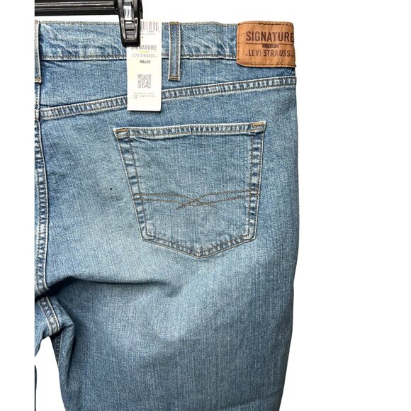 Signature Levi Strauss & Co. Mens‎ Bootcut Jeans Blue Light Wash Denim 48/30 - Picture 9 of 13